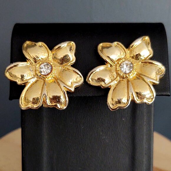 Vintage gold tone clip on flower earrings with cz centers - Picture 1 of 8